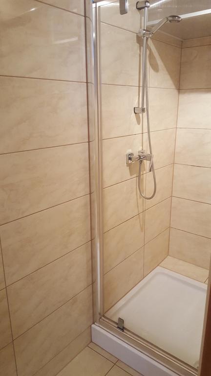 Smocza Jama Hostel Krakow Luaran gambar