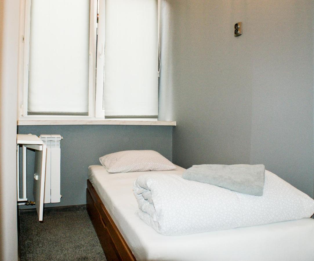 Smocza Jama Hostel Krakow Luaran gambar