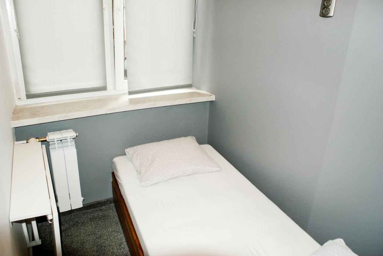 Smocza Jama Hostel Krakow Luaran gambar